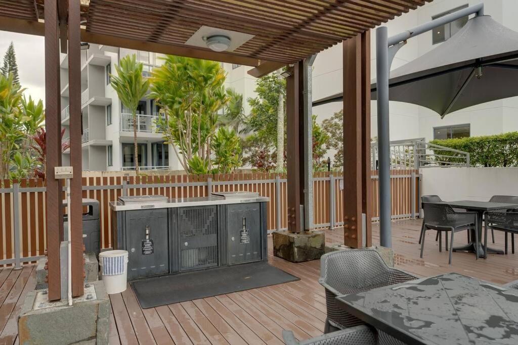 Apartamento Private Rooftop Beachside 3-bed With Pool
