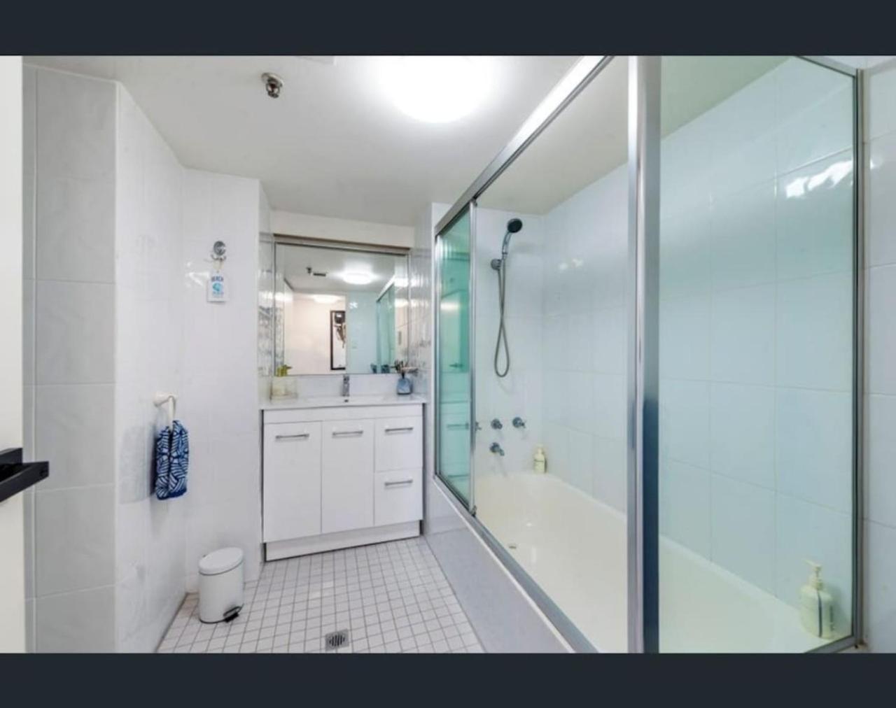 Retreat With Balcony And Views Apartment Gold Coast