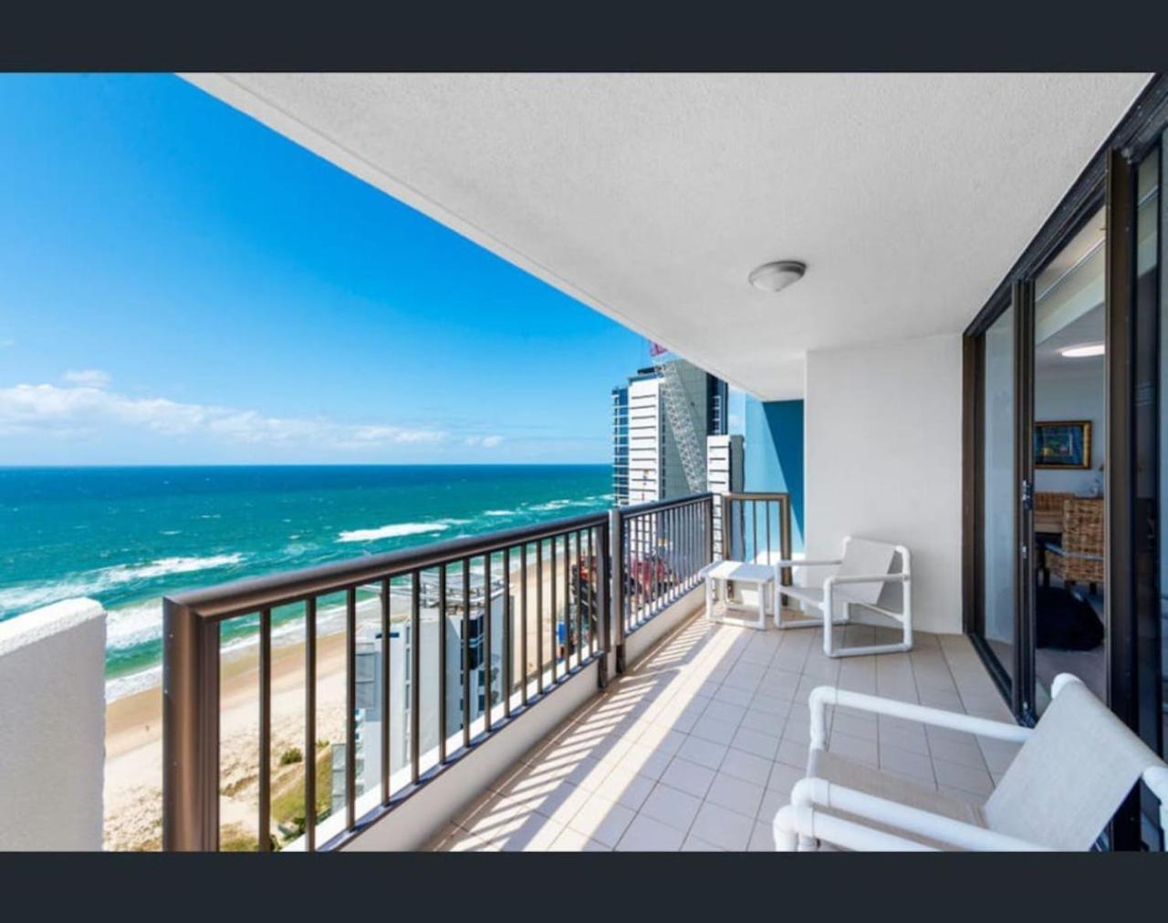 Retreat With Balcony And Views Apartment Gold Coast