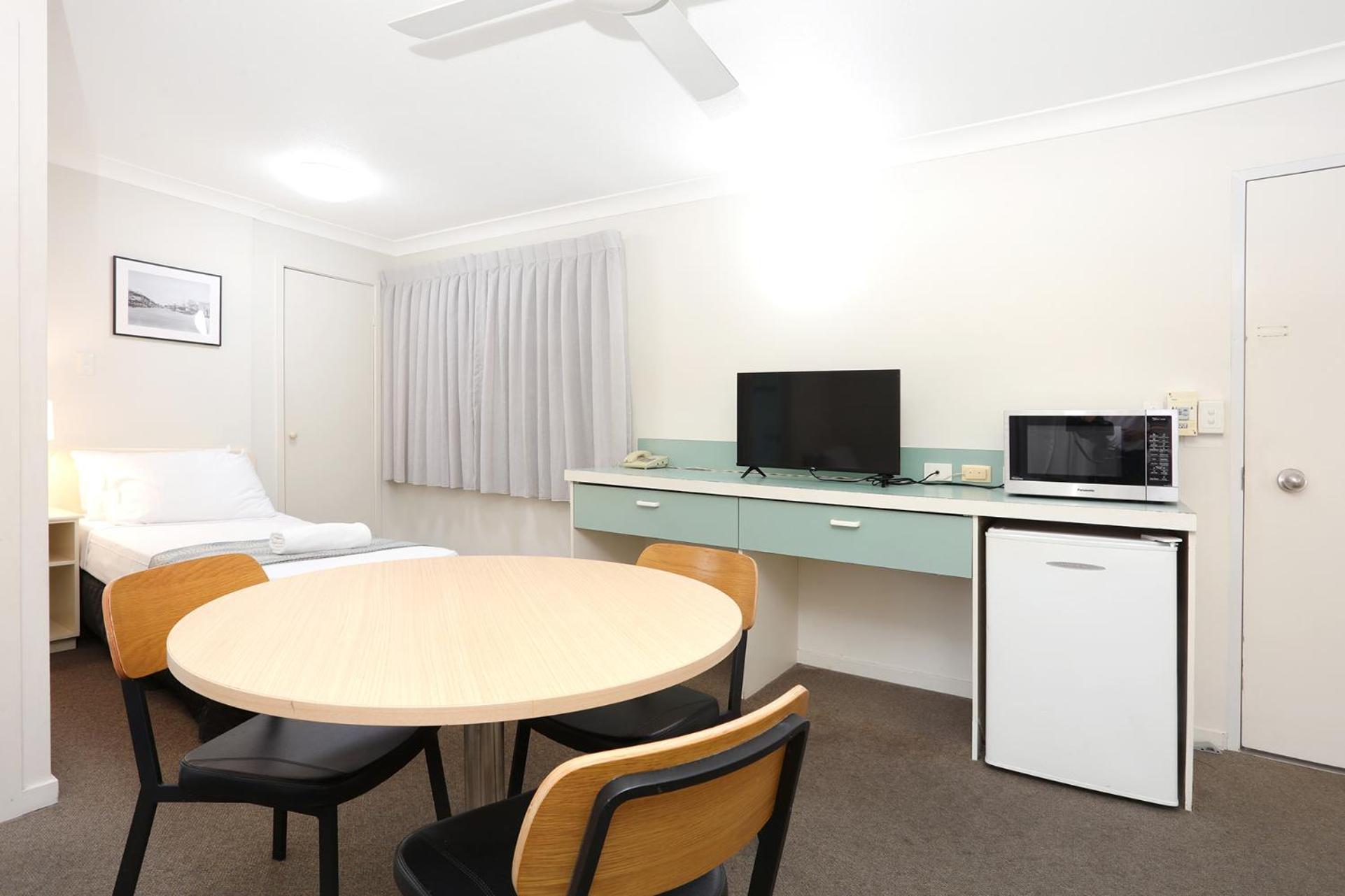 Aparthotel Southport & 3*