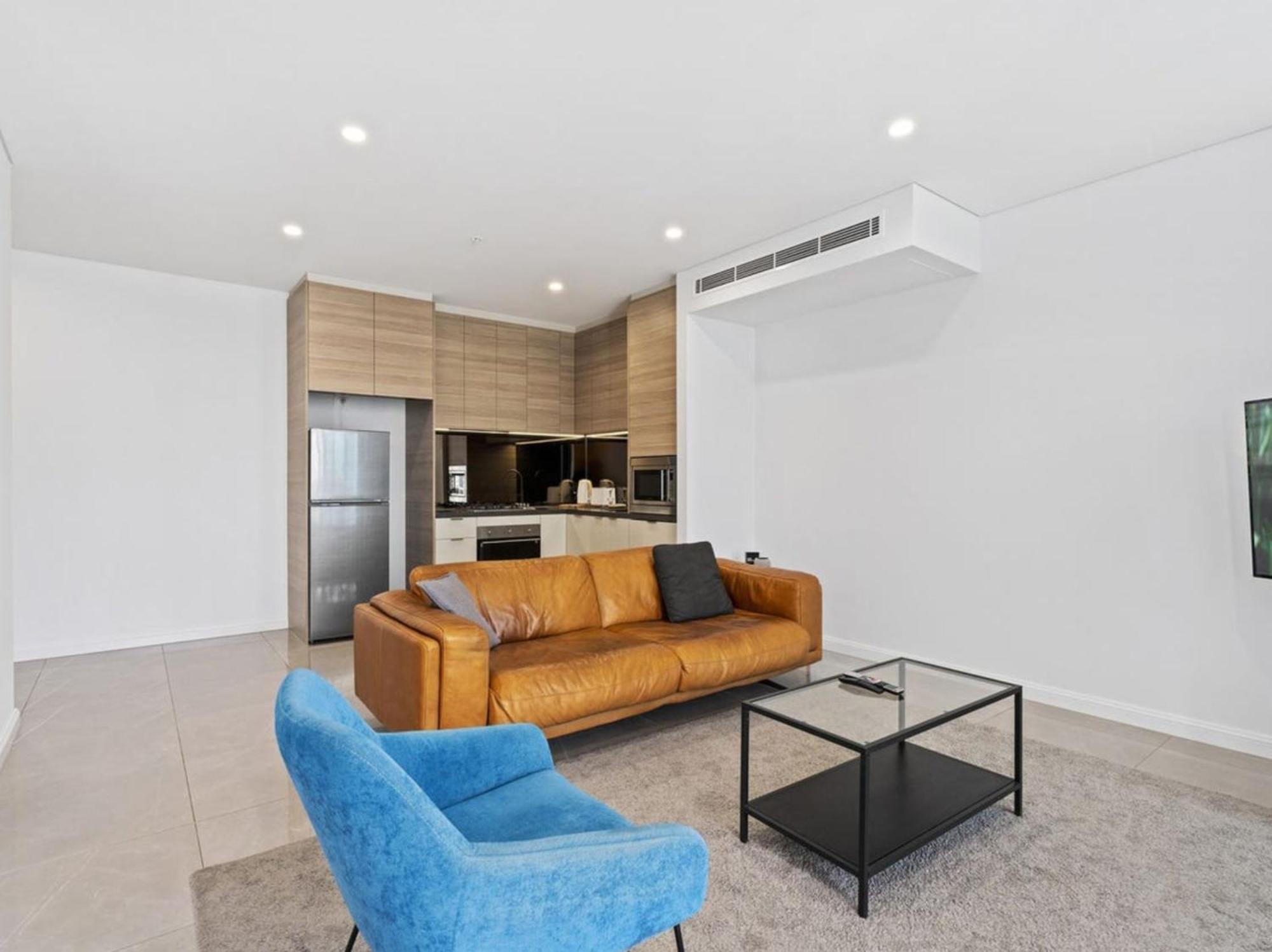 Surfers Paradise New Beachfront Apartment
