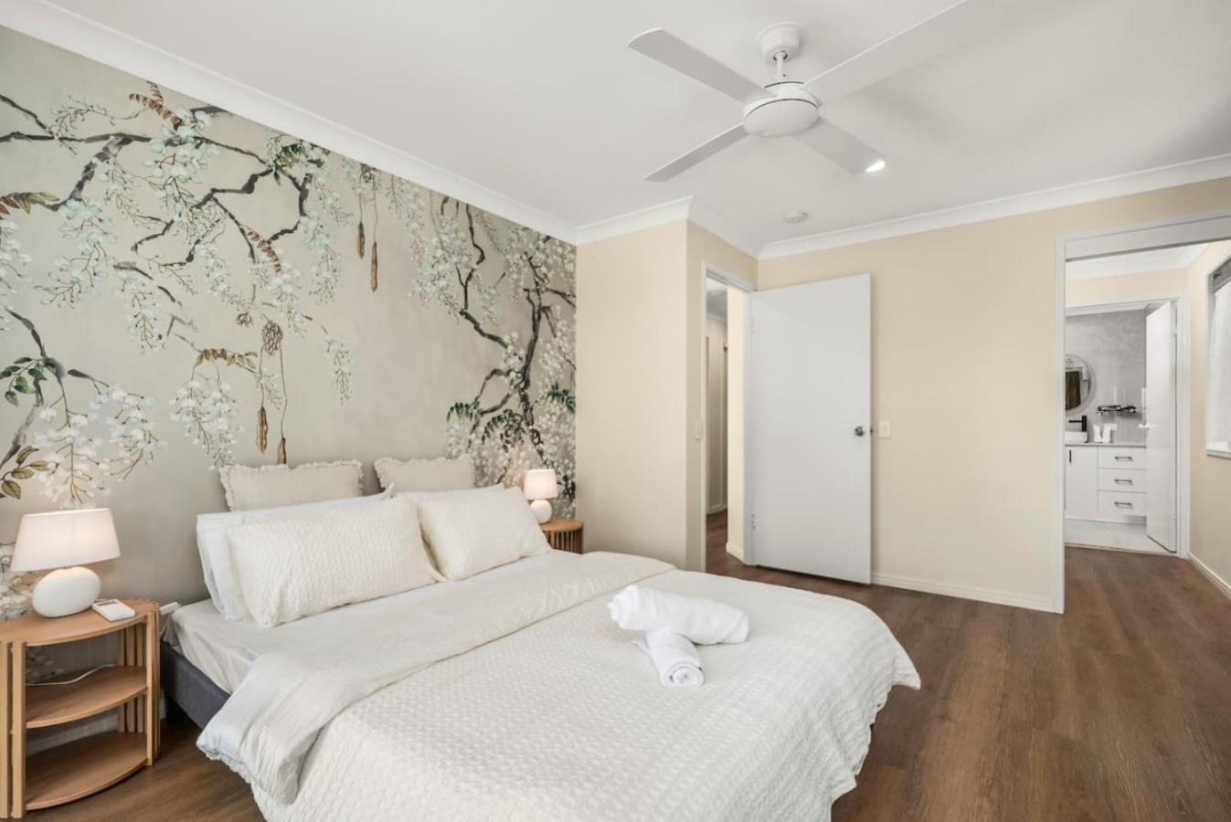 3br Charming Near Malls Gym Parks And Nature Holiday home Gold Coast