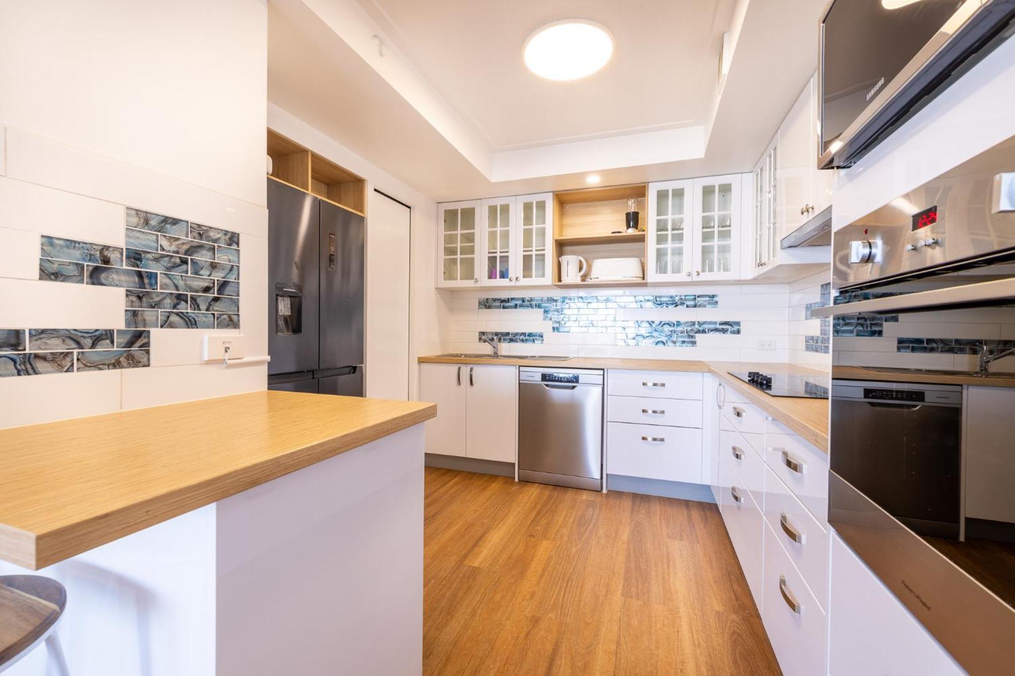 Waterfront 3-br In The Heart Of The Apartment