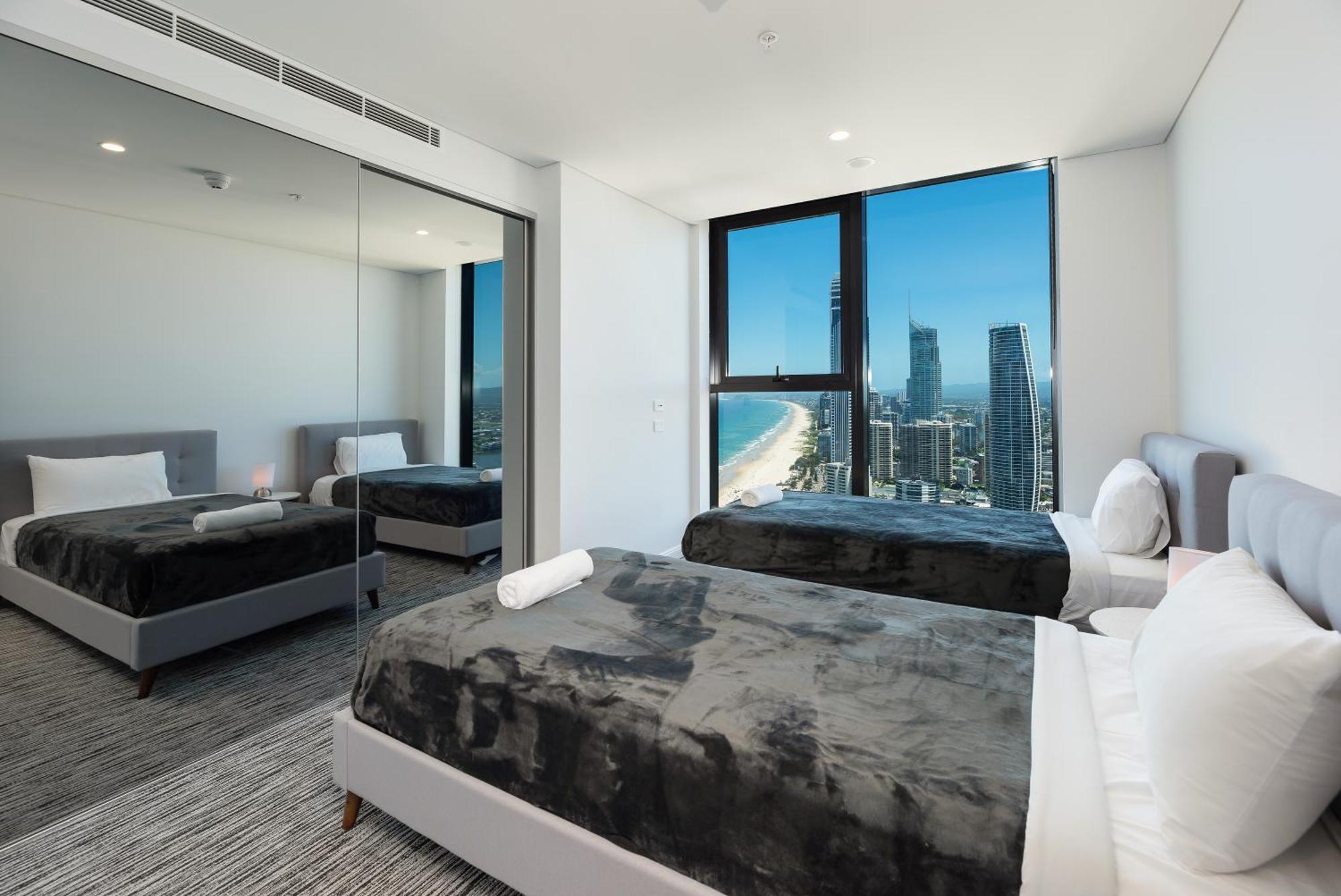 Oceanview Luxury Beachfront 2b2b Apartment