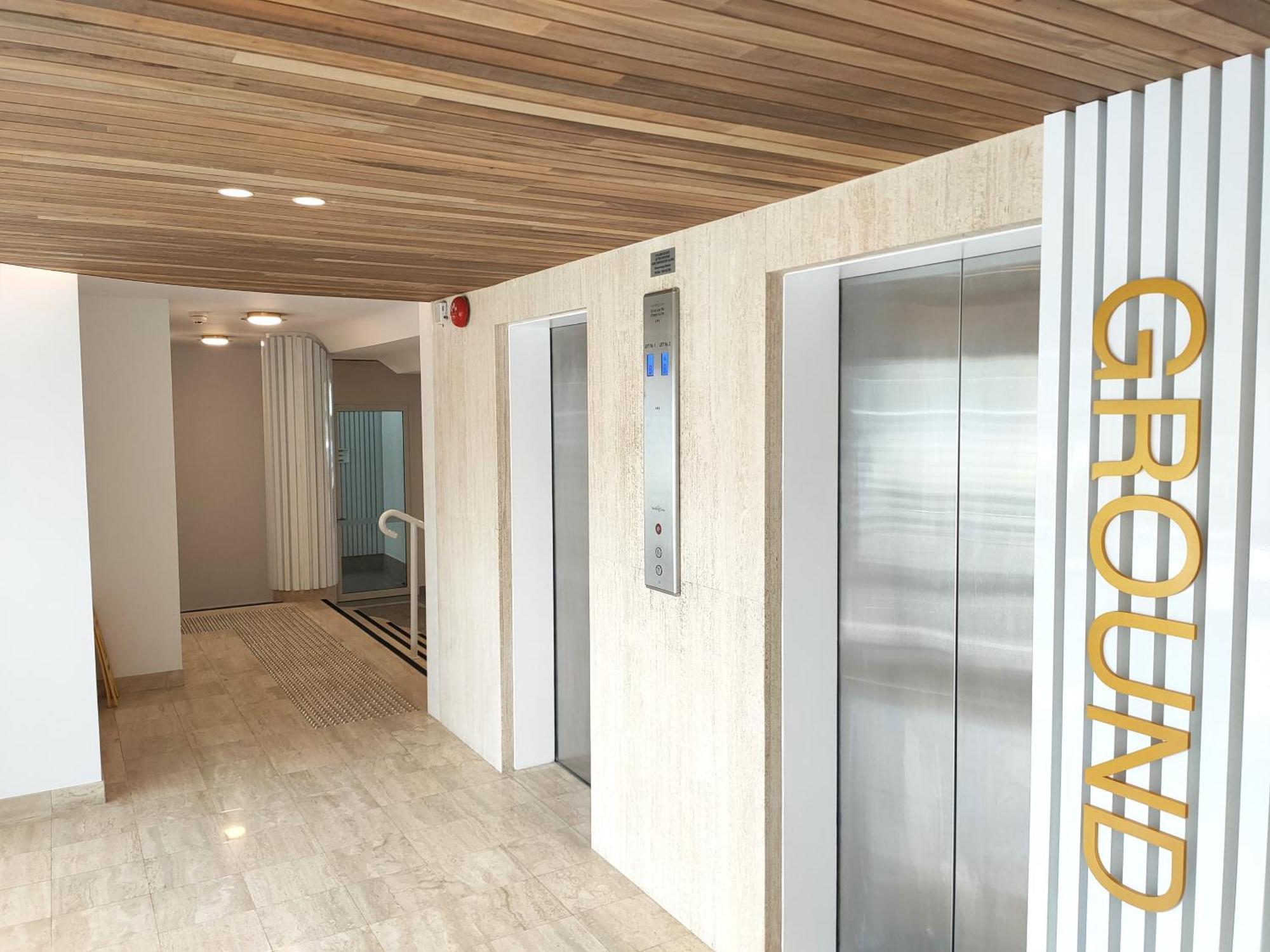 Southern Cross Beachfront 4*