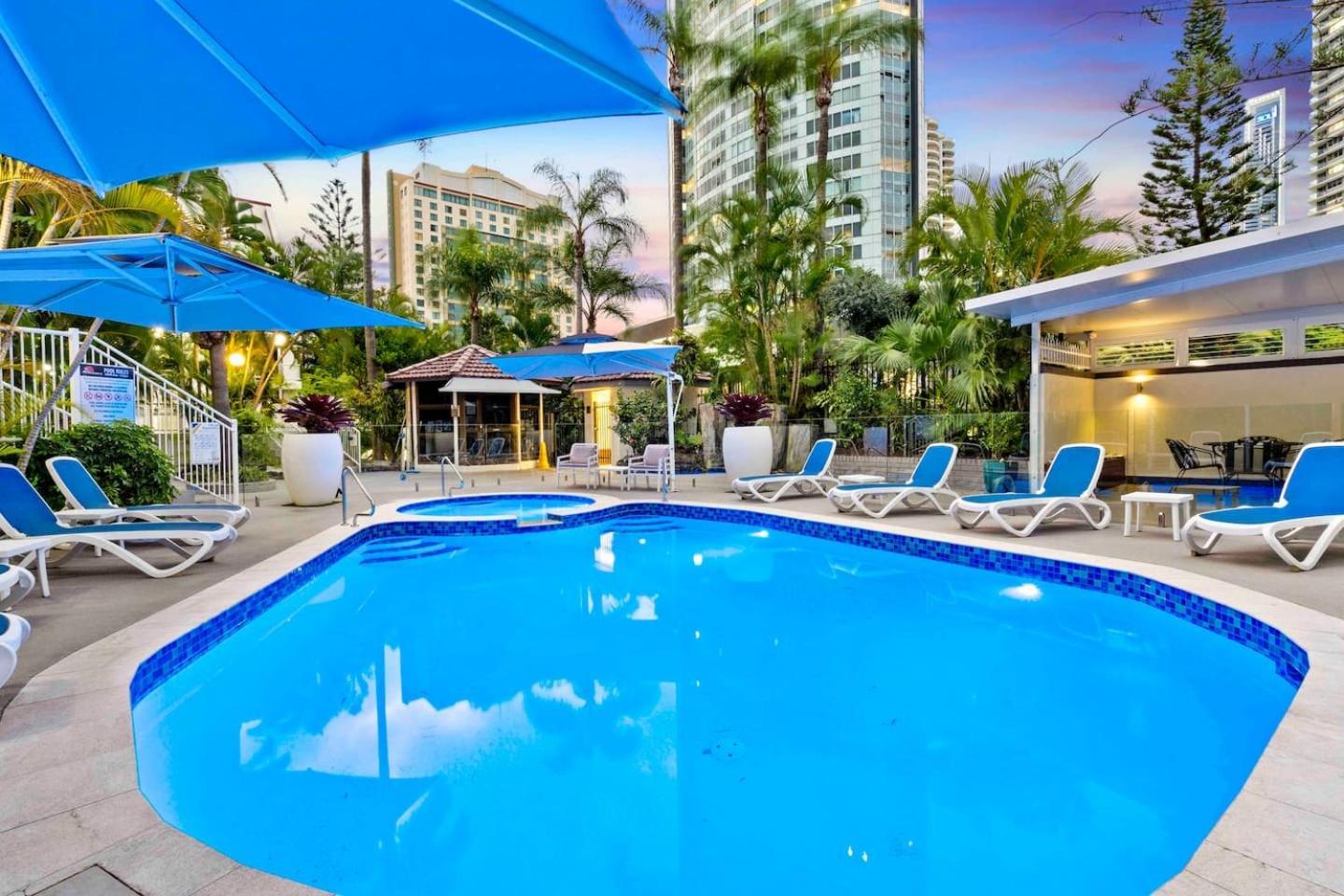 Apartment Surfers Paradise Fun Beachside Retreat *