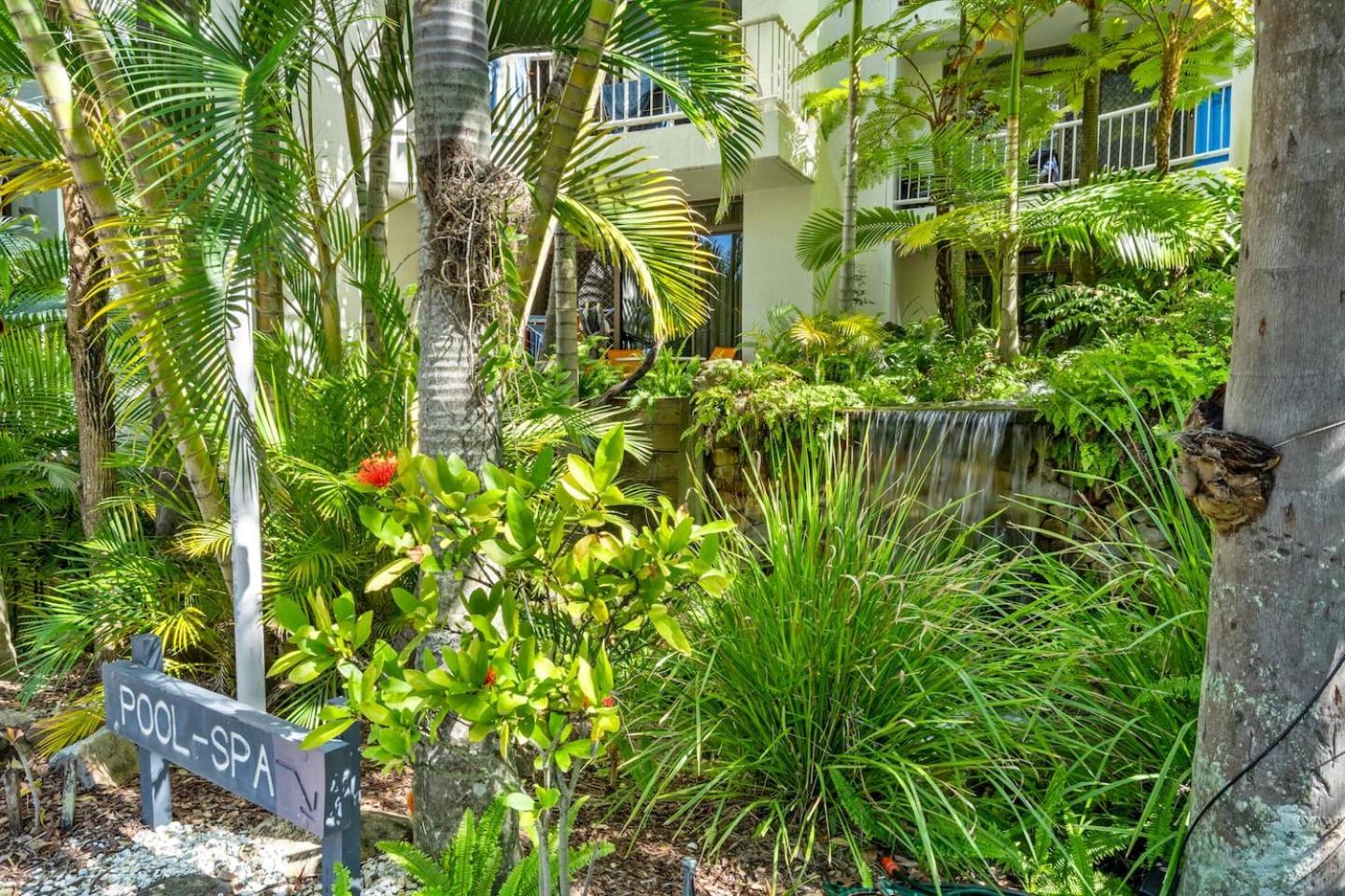 Surfers Paradise Fun Beachside Retreat *