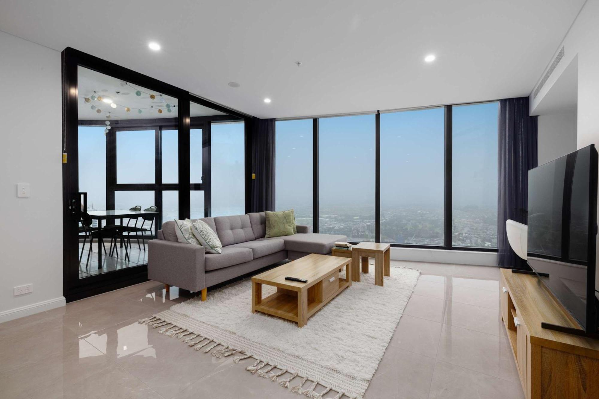 Oceanfront Retreat Serene Views Walk To The Apartment