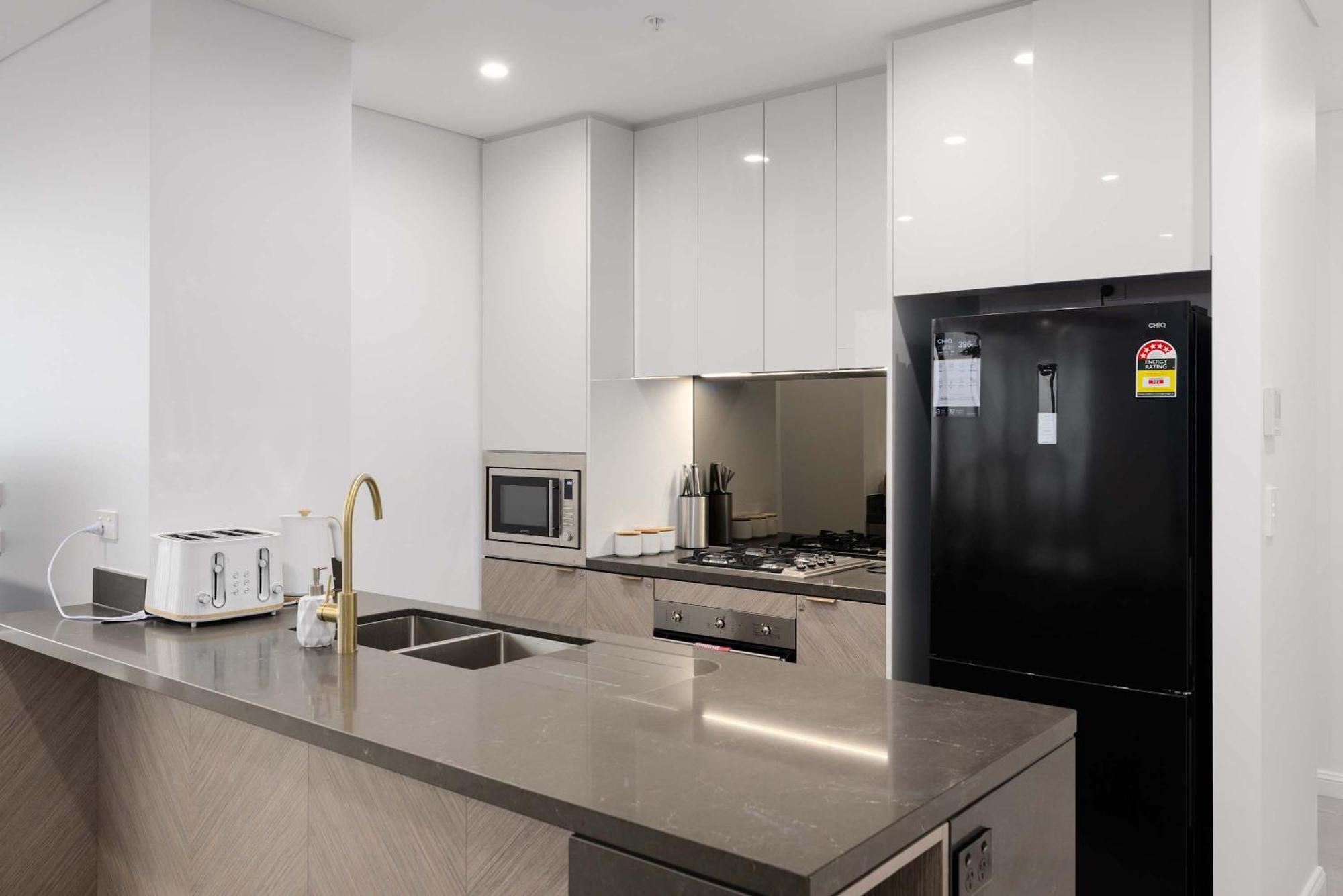 Oceanfront Retreat Serene Views Walk To The * Gold Coast