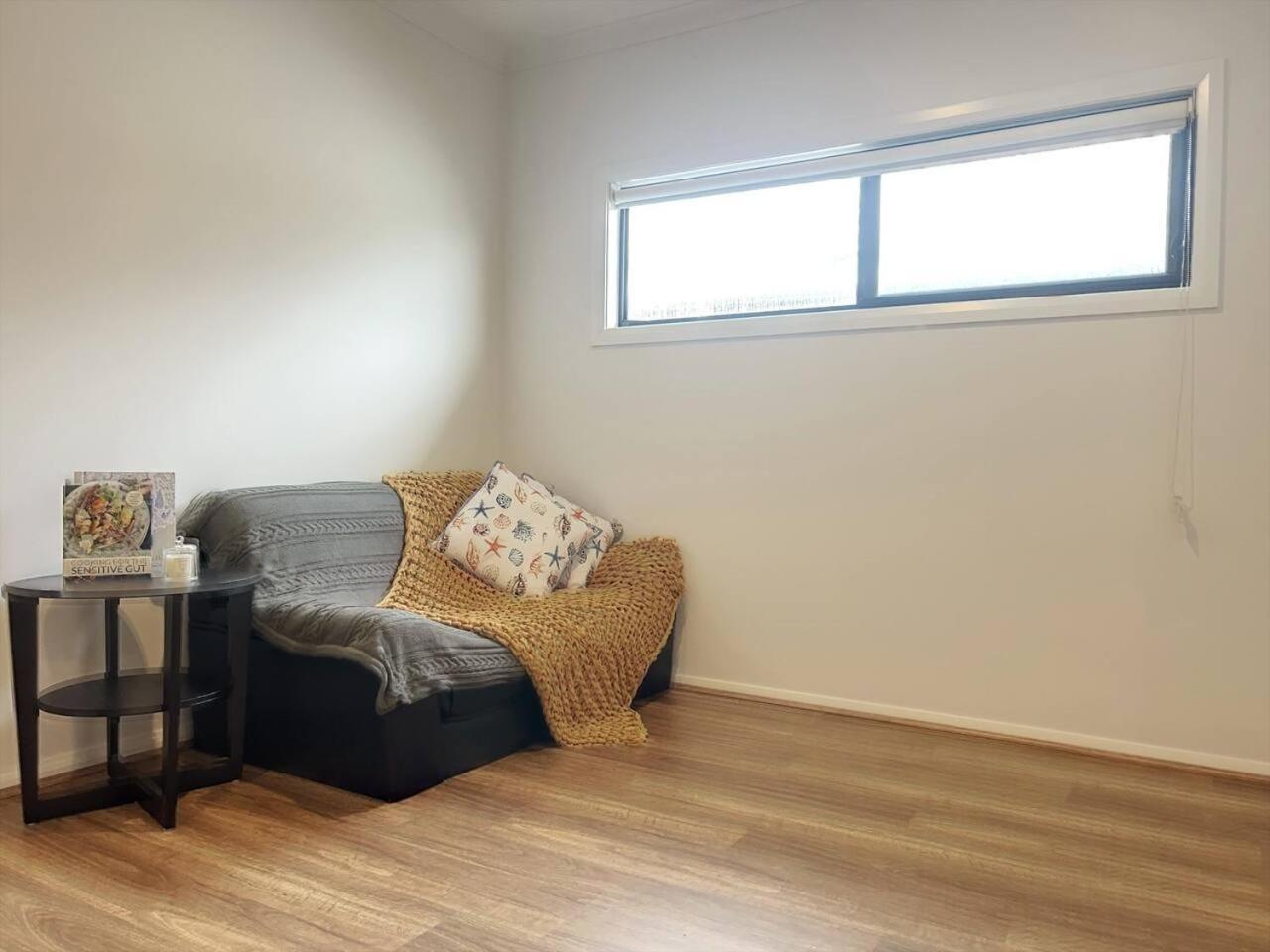 Scenic 5 Bed Riverview Classic And Relaxing Escape Holiday home Gold Coast