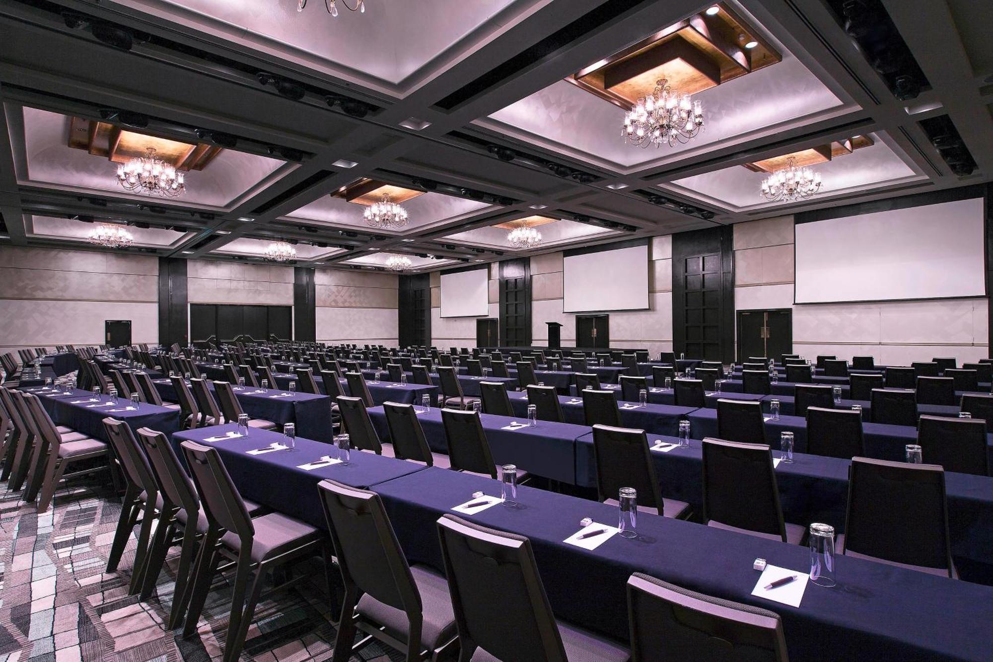 Resort Sheraton Grand Mirage 5*