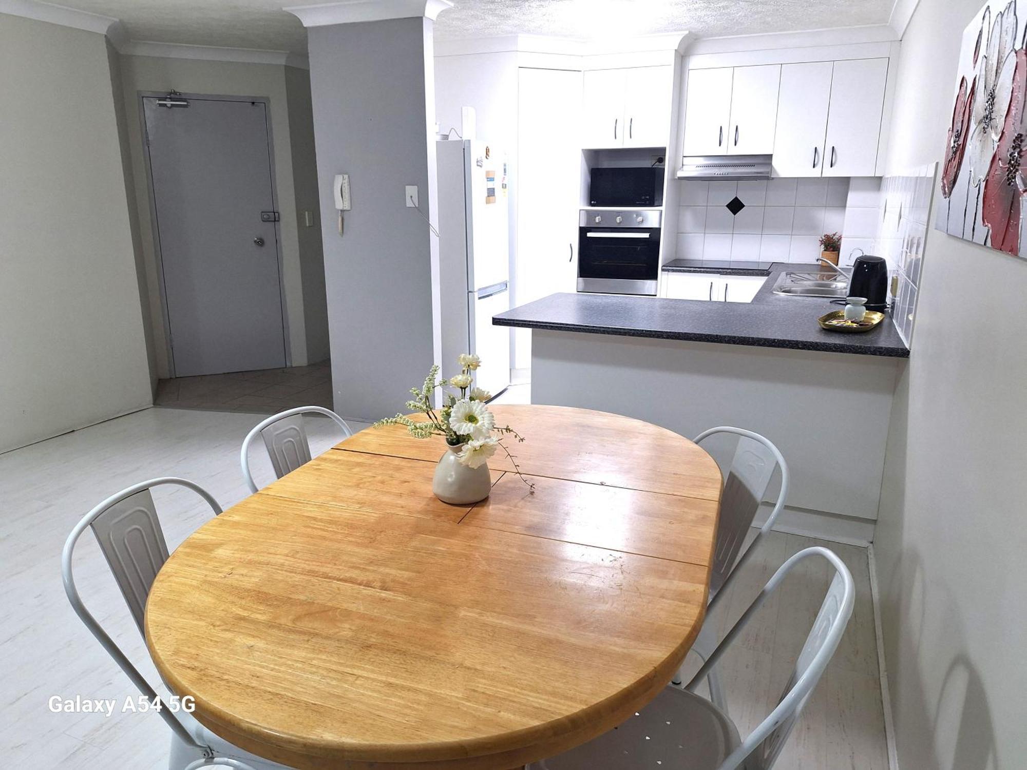 Southport Sykes Crt Apartment