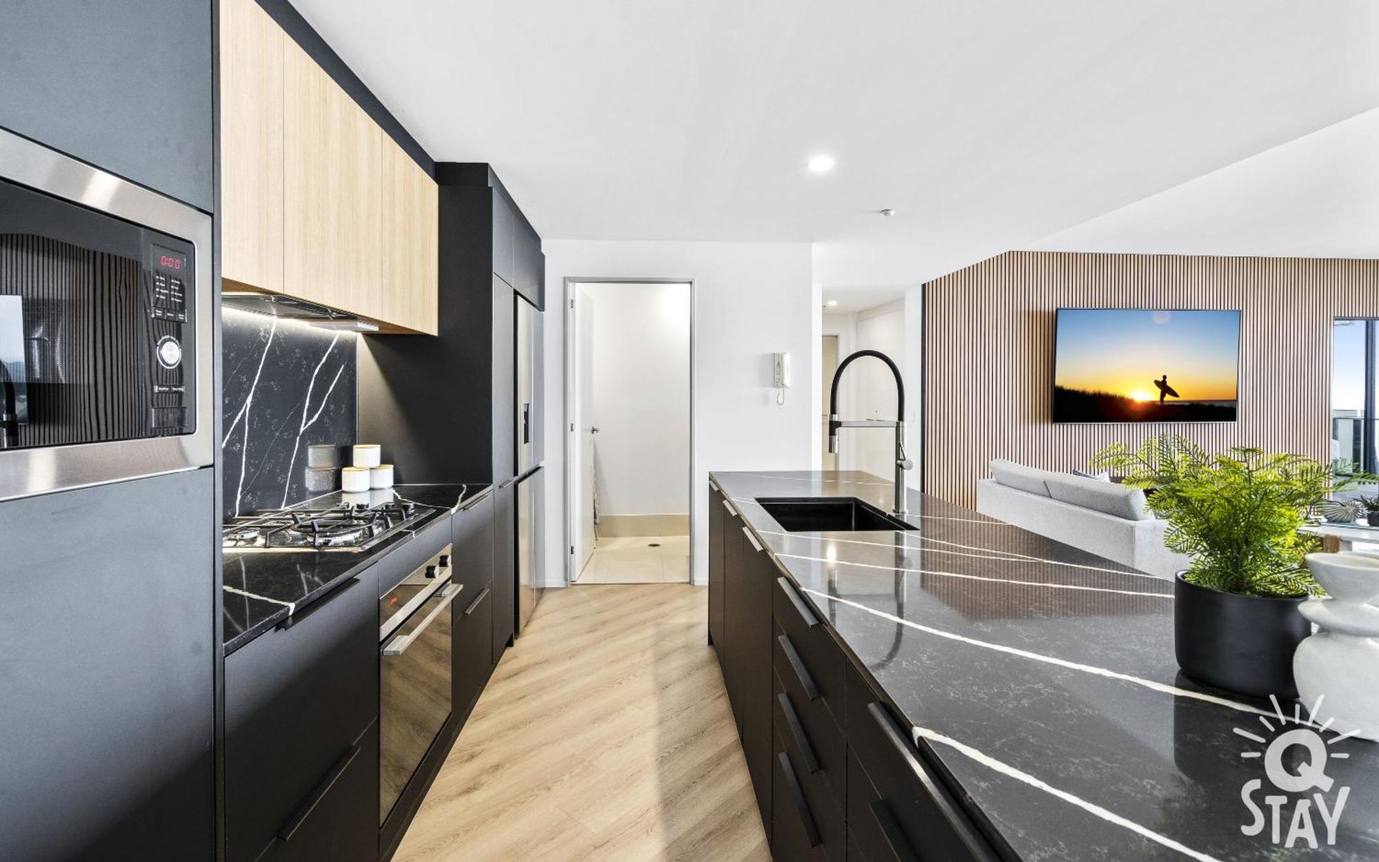 Circle On Cavill Coastal Luxe By Q Hotel Gold Coast