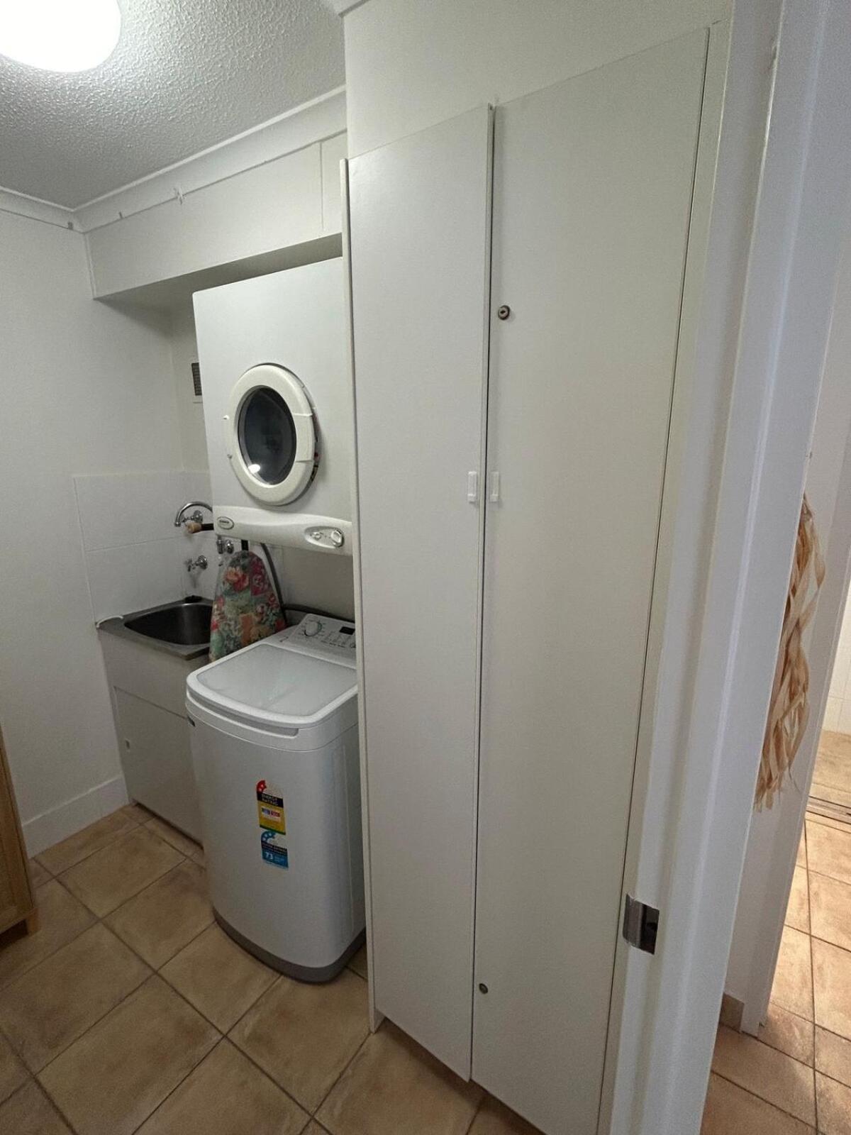 Apartment Beachside At Beachpoint Gold Coast