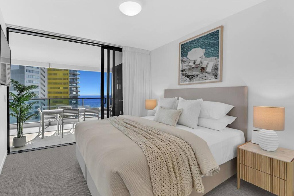 Beauty At Oracle 12502 * Gold Coast