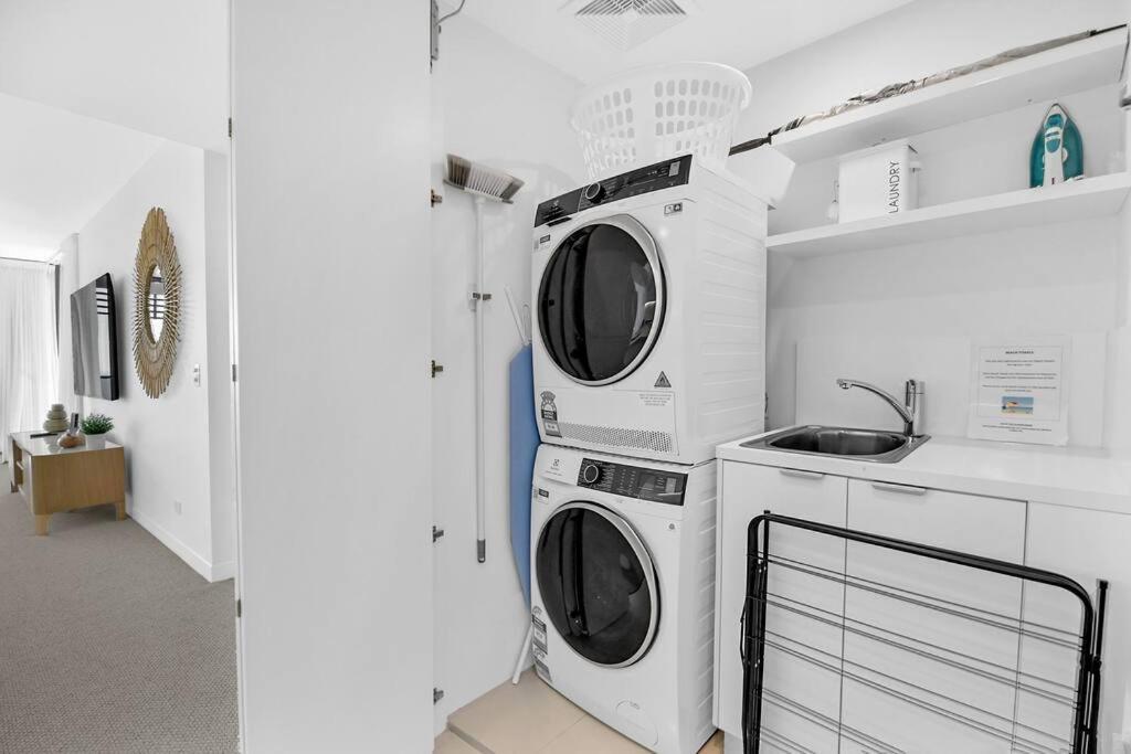 Beauty At Oracle 12502 Apartment