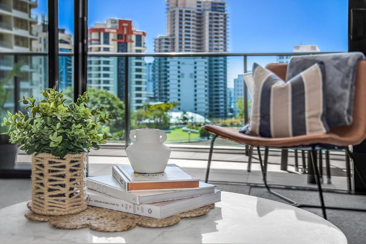 At The At Oracle 20805 Apartment *