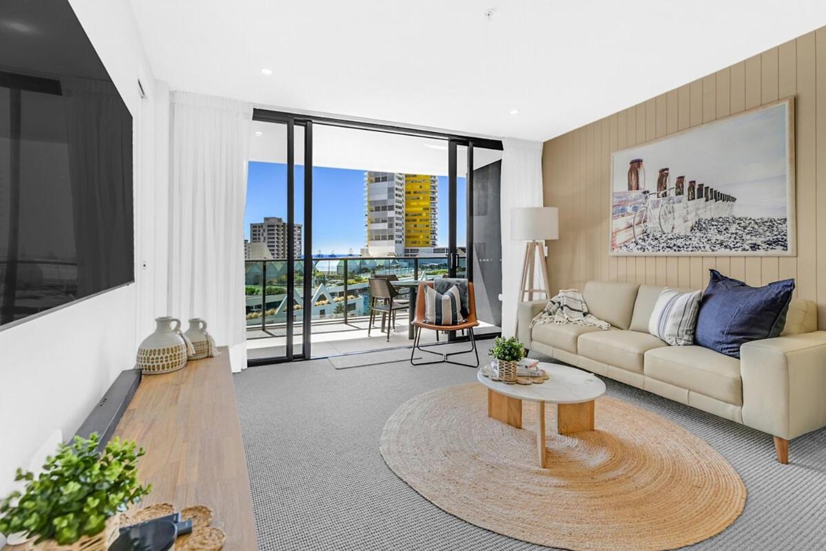 At The At Oracle 20805 Apartment Gold Coast