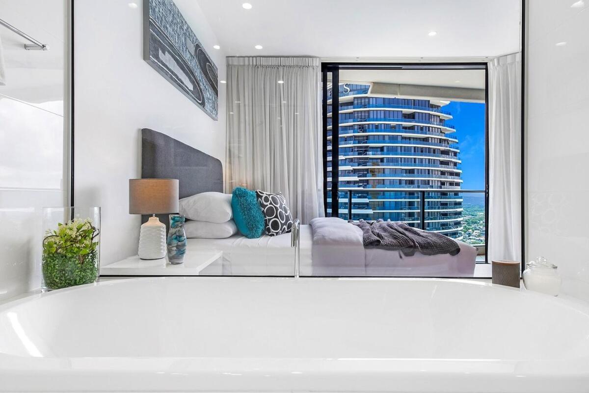 Ocean & At Oracle 13201 * Gold Coast