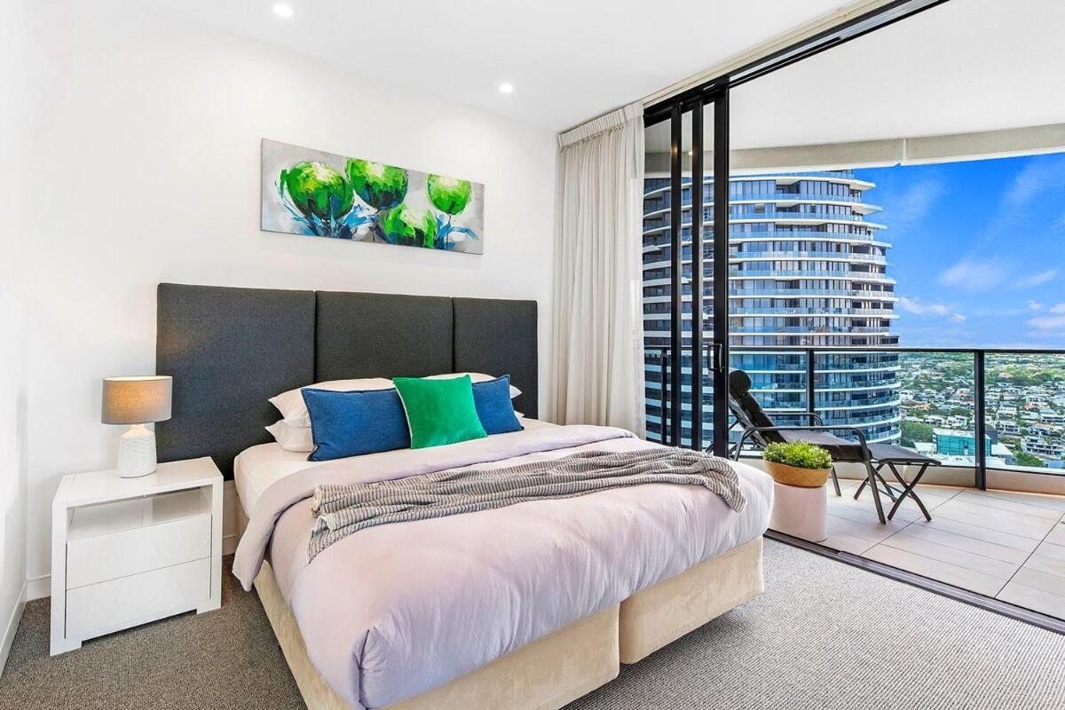 Ocean & At Oracle 13201 * Gold Coast