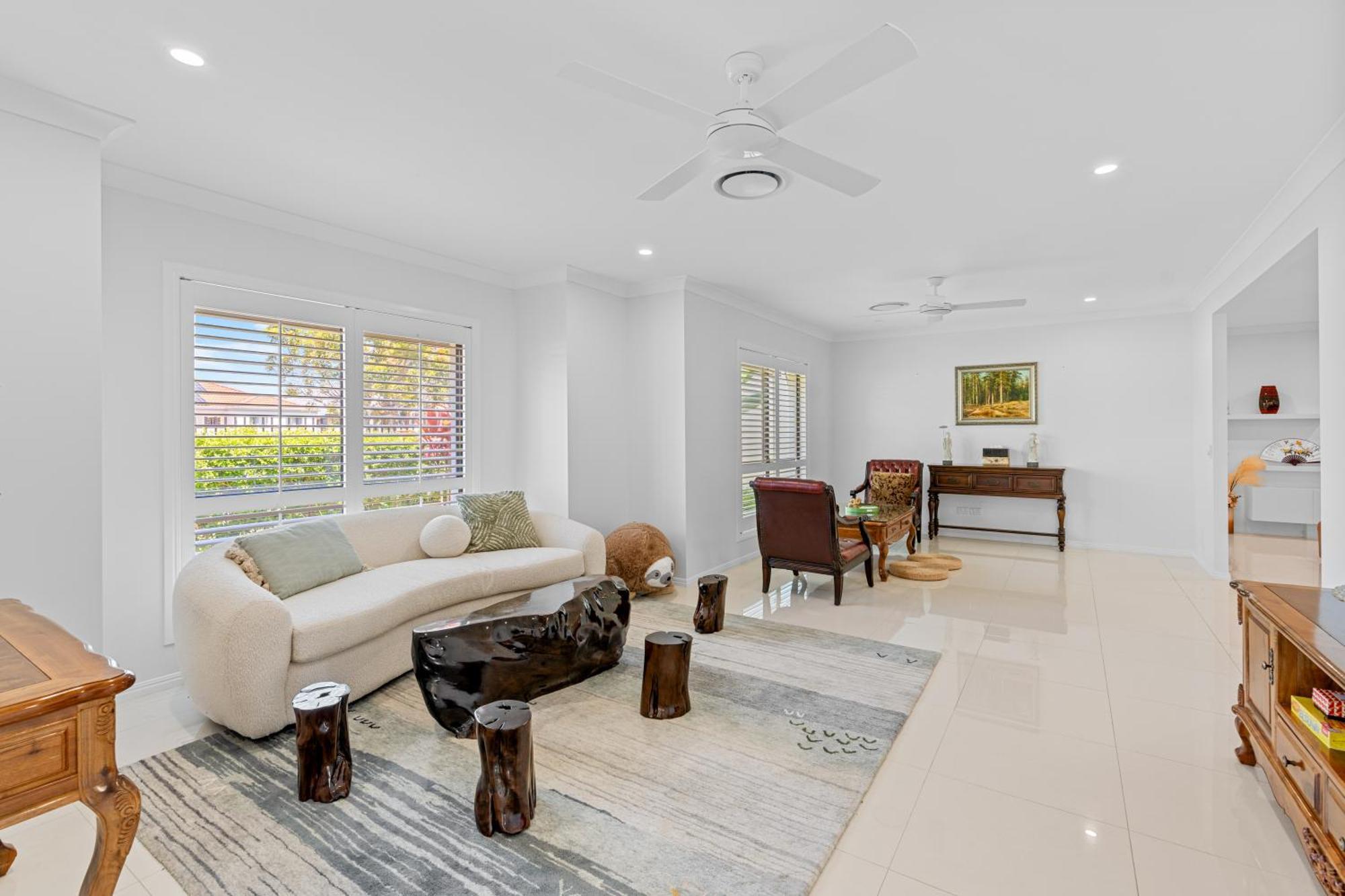 Burleigh Bliss Waterside Escape With Pool Holiday home