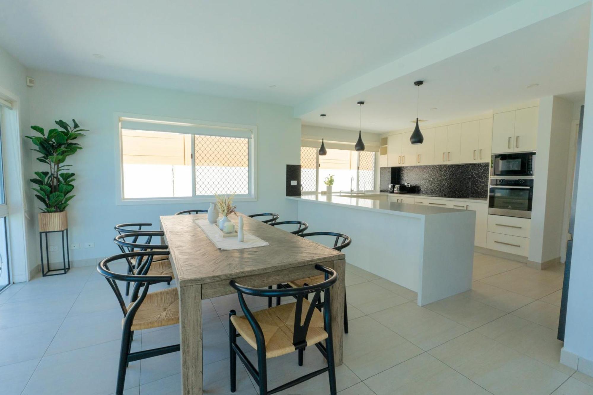 Surfers Paradise Waterfront - Private Pool And Dock Holiday home