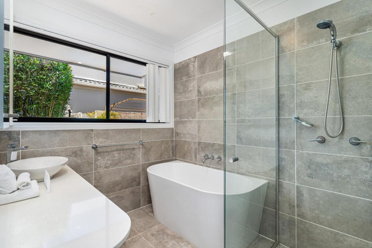 Holiday home Luxury Waterside Oasis
