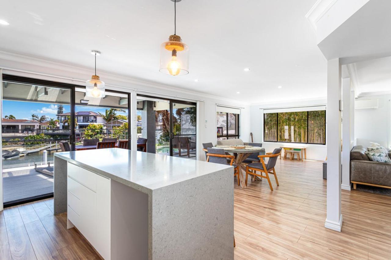 Luxury Waterside Oasis Holiday home Gold Coast