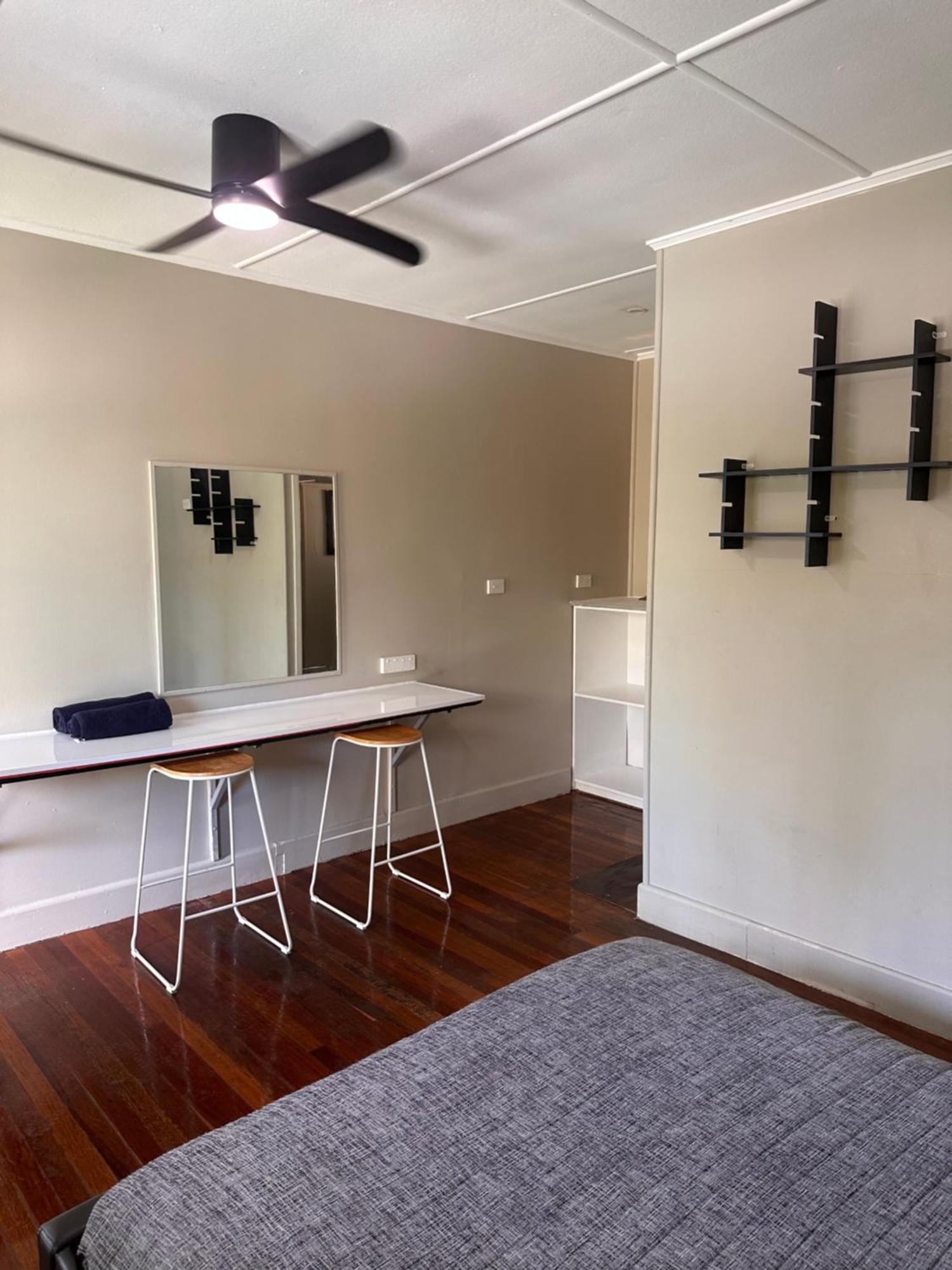 Backpackers In Paradise 18-35 * Gold Coast