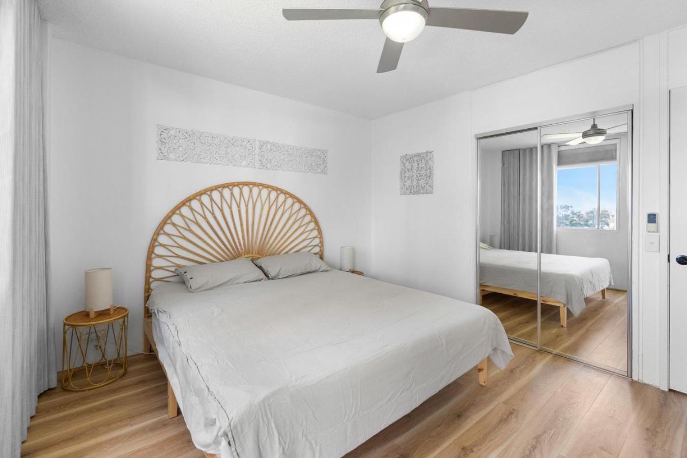 The Suntide - Beachfront 2bedroom Unit At Surfers With Parking And Netflix Apartment *