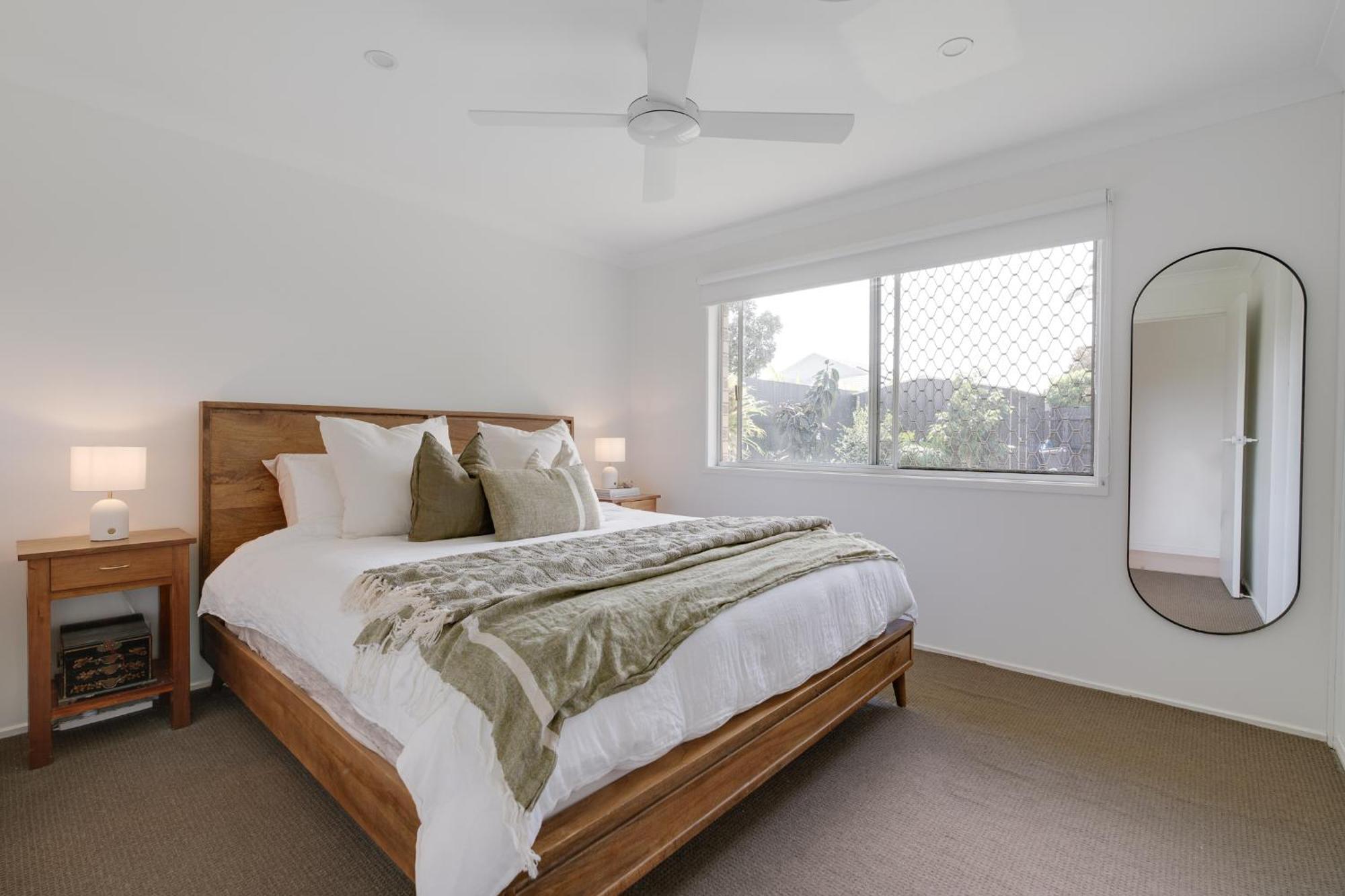 Holiday home Chic 3br In Steps From The *