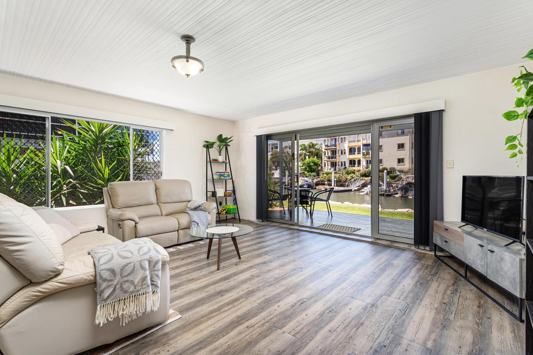 Apartment Canal Luxury Living & Boat Ramp *
