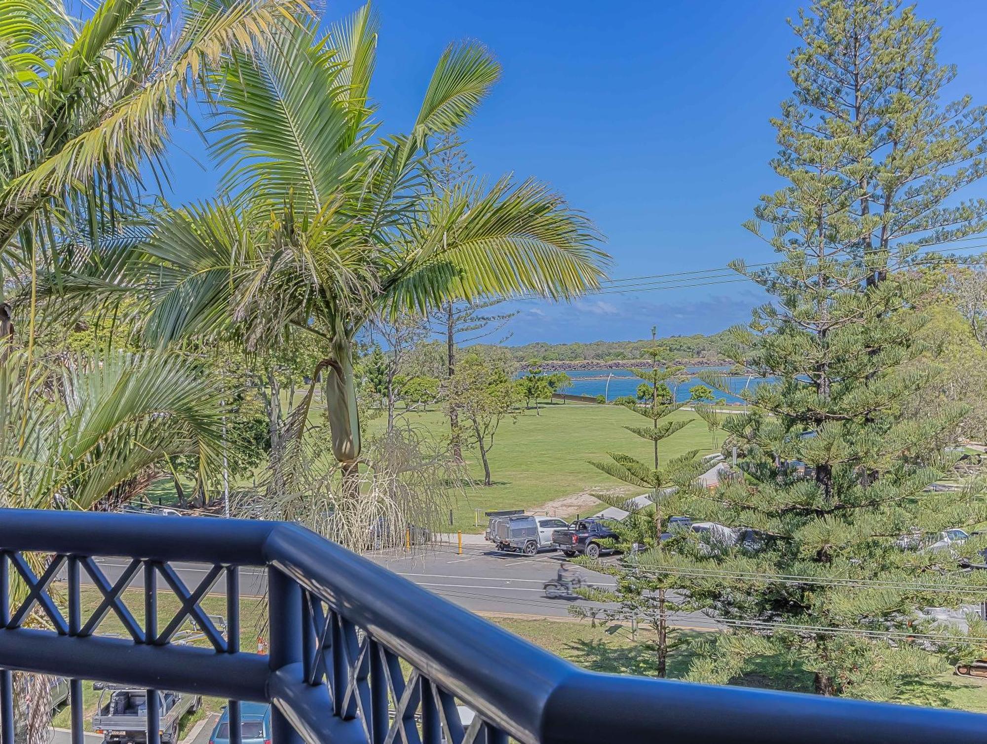 Bella Mare Coolangatta Beachside Aparthotel Gold Coast