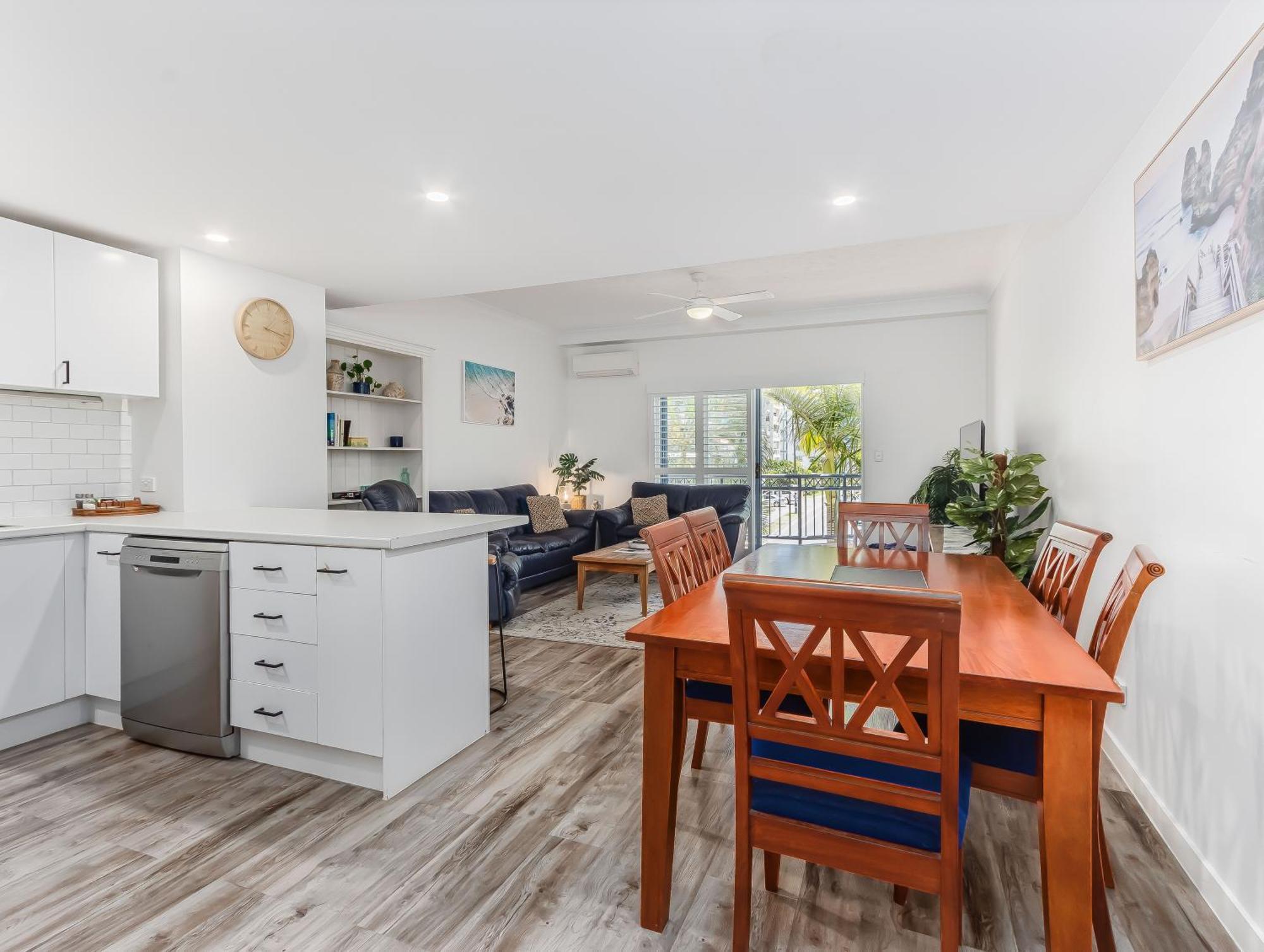 Bella Mare Coolangatta Beachside Aparthotel Gold Coast