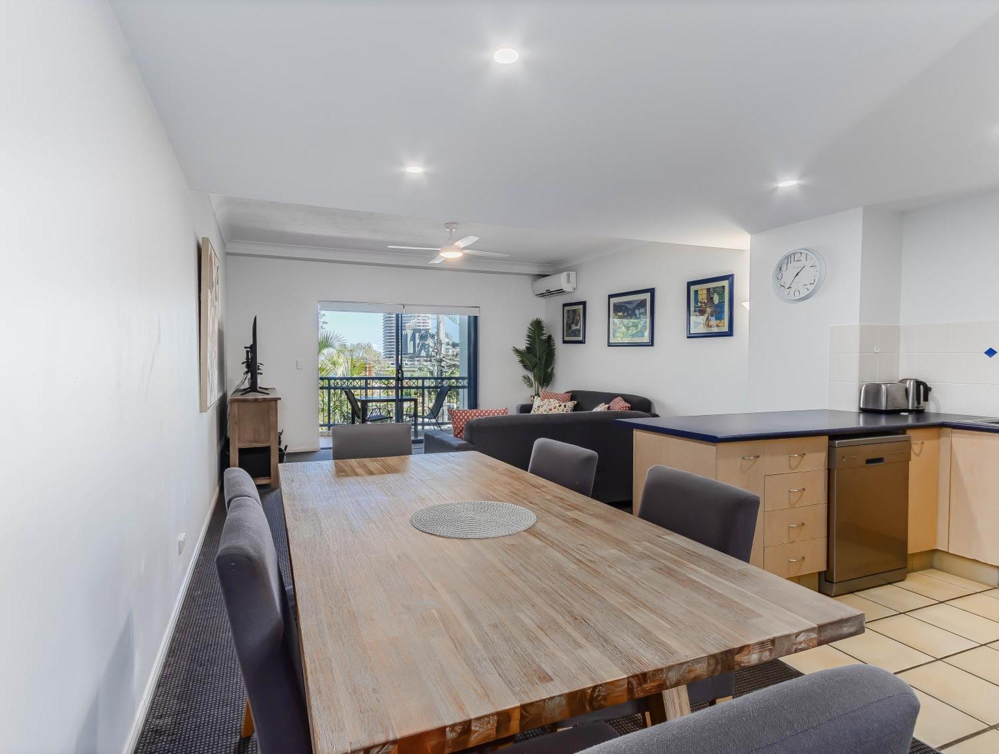 Bella Mare Coolangatta Beachside Aparthotel 4*