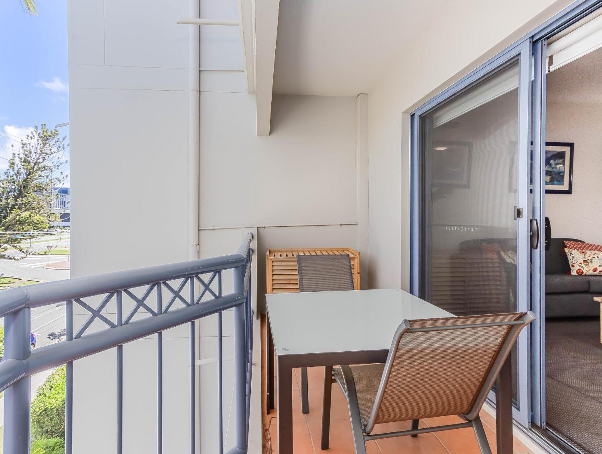 Bella Mare Coolangatta Beachside 4*