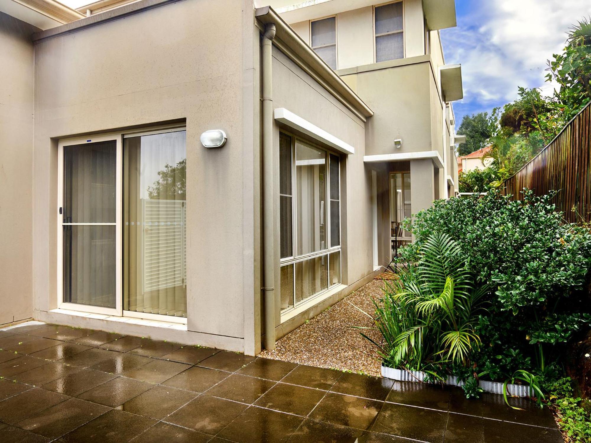 Chic Double Story Entire In Villa Gold Coast