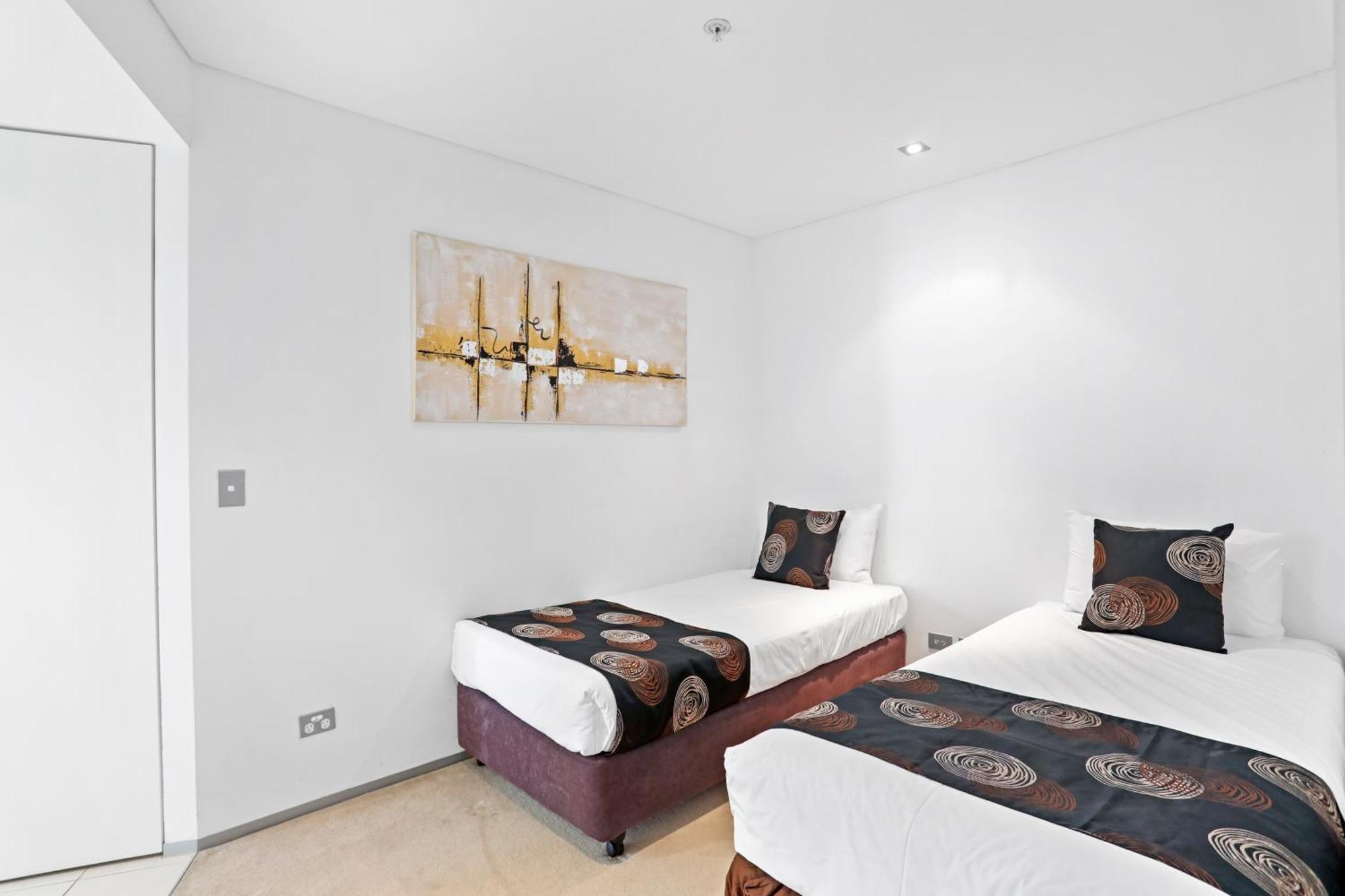 Ambience On Burleigh Aparthotel Gold Coast
