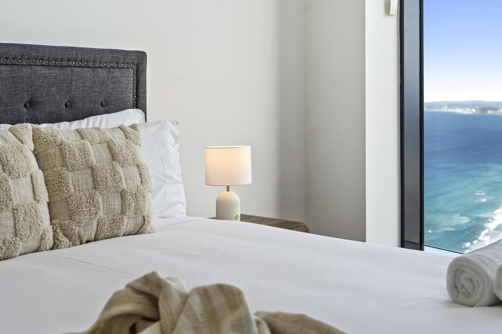 Oceans - Q 4* Gold Coast