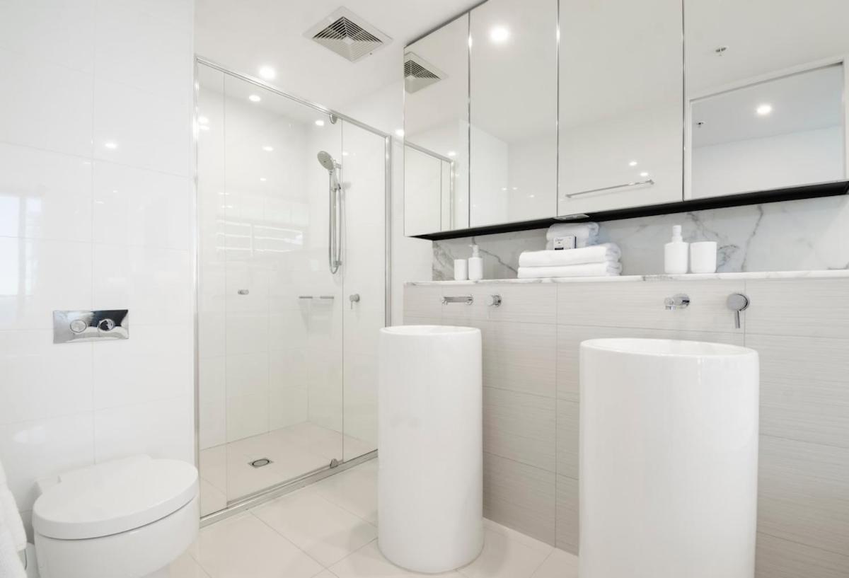Mega Views At Oracle 23204 Apartment Gold Coast