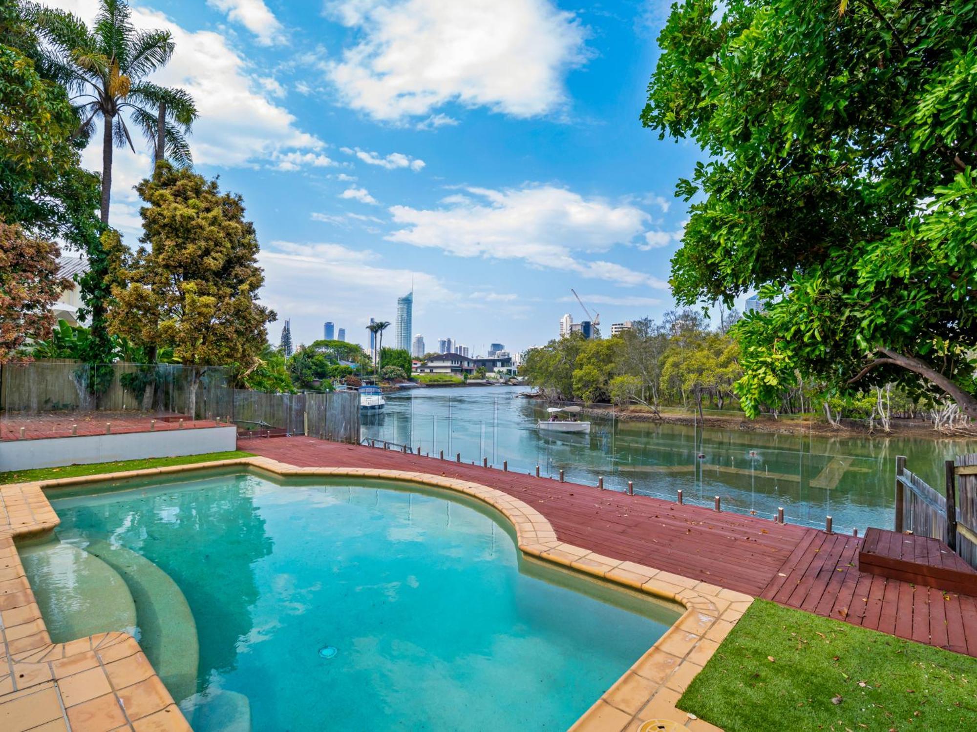 Spacious Waterfront Retreat In Broadbeach Waters Holiday home Gold Coast