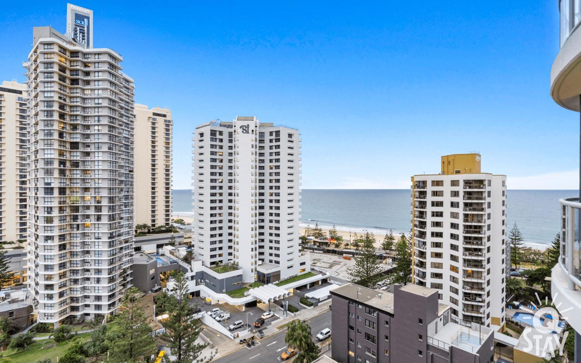 Legends - Qstay Apartment *
