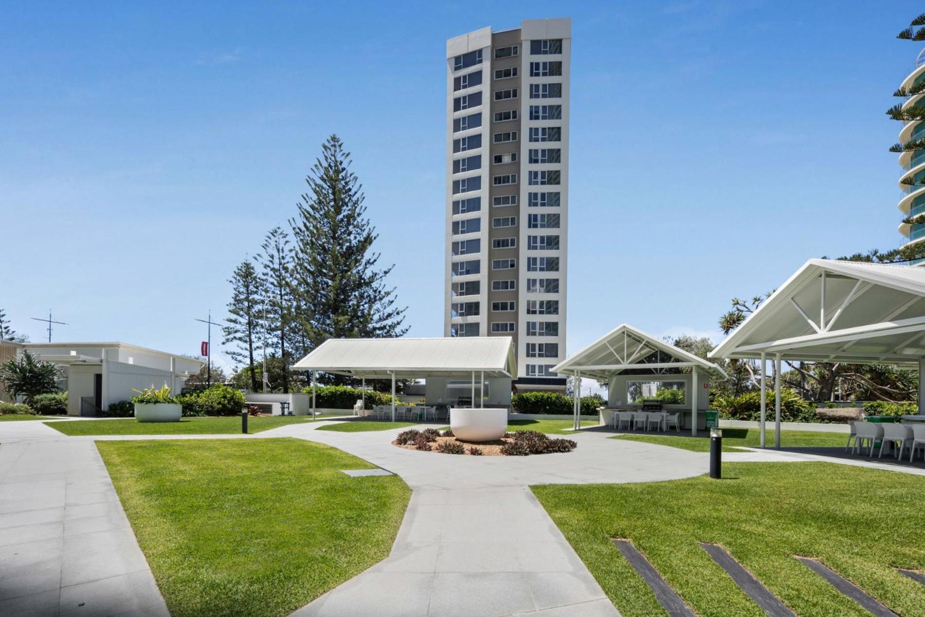 Peninsula Surfers Paradise - Hosted By Coastal Letting Apartment *