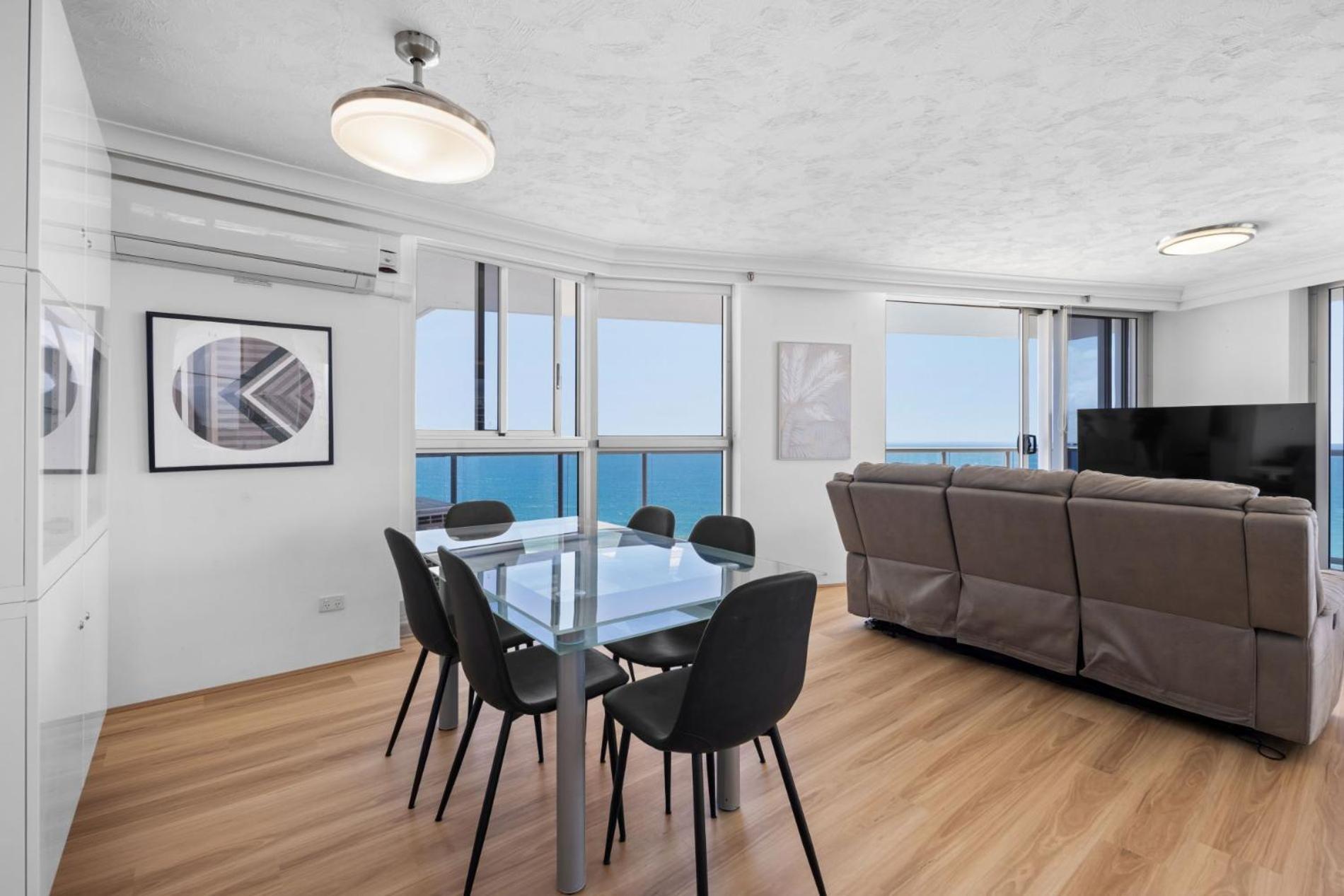 Peninsula Surfers Paradise - Hosted By Coastal Letting *