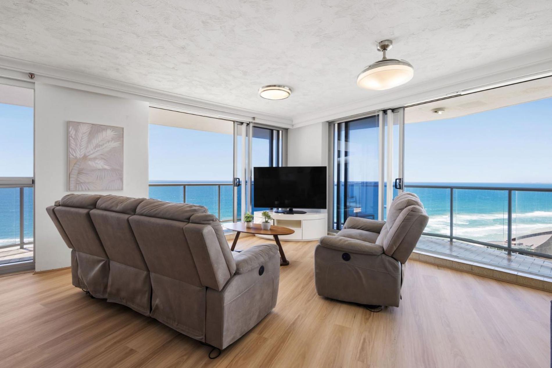 Peninsula Surfers Paradise - Hosted By Coastal Letting *