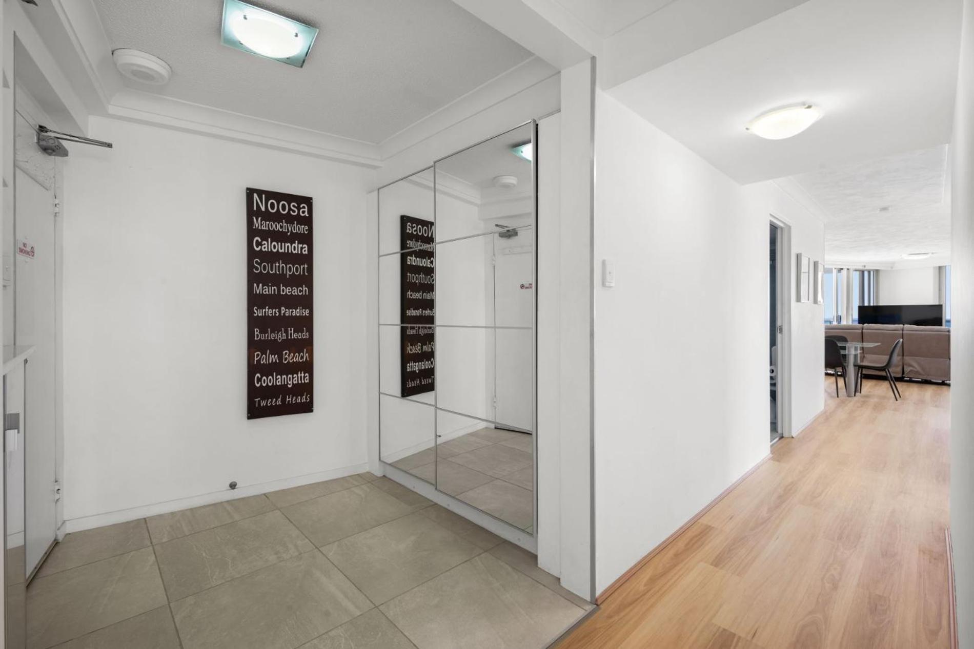Peninsula Surfers Paradise - Hosted By Coastal Letting
