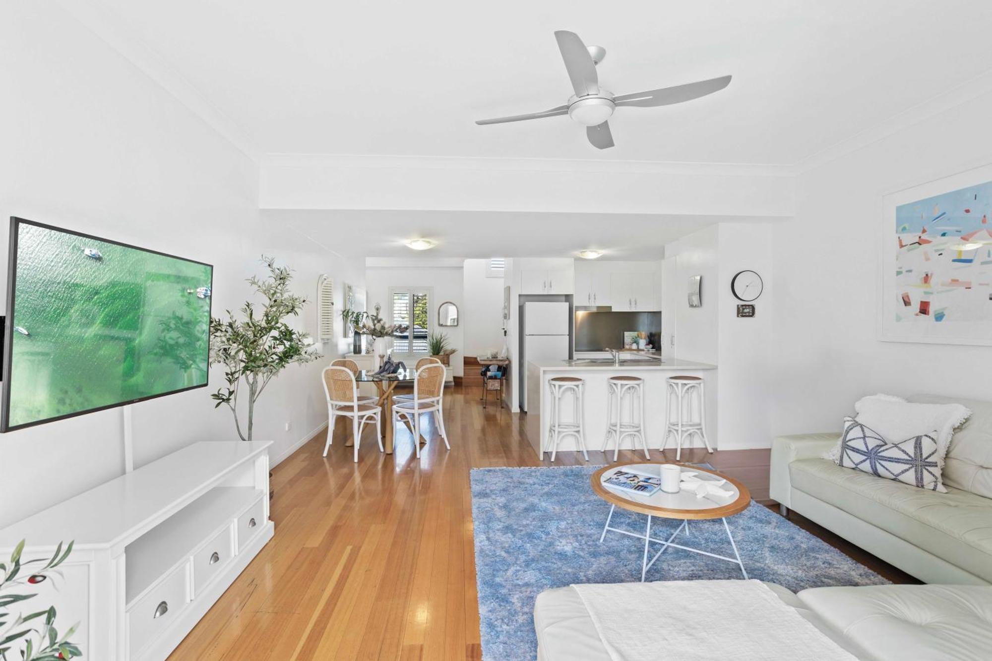 Bella Mare Coolangatta Beachside 4* Gold Coast