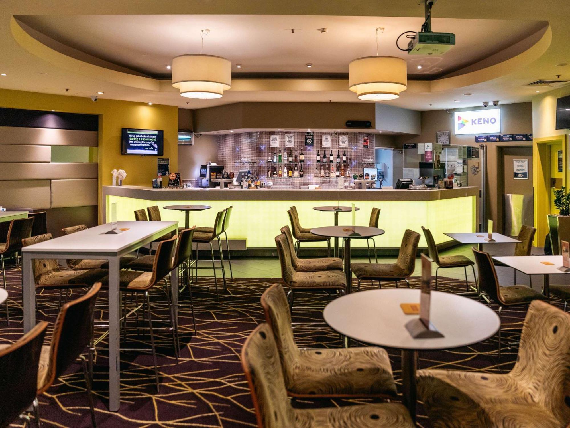 Sofitel Broadbeach Hotel 5*