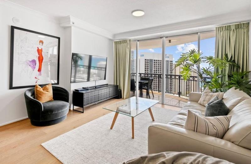 Towers Of Chevron - Private - Hosted By Coastal Letting Co. * Gold Coast