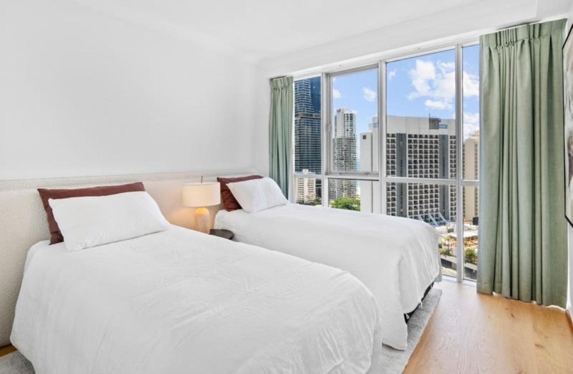 Towers Of Chevron - Private - Hosted By Coastal Letting Co. Gold Coast